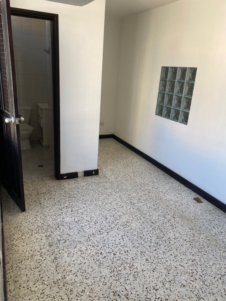 Oficina en arriendo Atlántico Barranquilla Las Delicias 45 m2 Habitaciones 0 Baños 0 Garajes 1 Precio $1100000