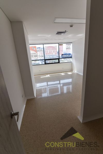 Oficina en venta Antioquia Envigado Las Vegas 37 m2 Habitaciones 0 Baños 1 Garajes 0 Precio $445000000