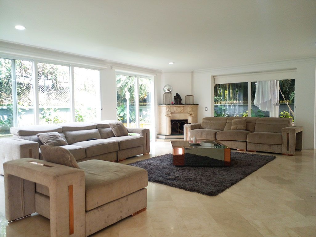 Casa en arriendo Antioquia Medellín Urbanizacion Remansos De San Lucas 375 m2 Habitaciones 5 Baños 8 Garajes 3 Precio $17100000