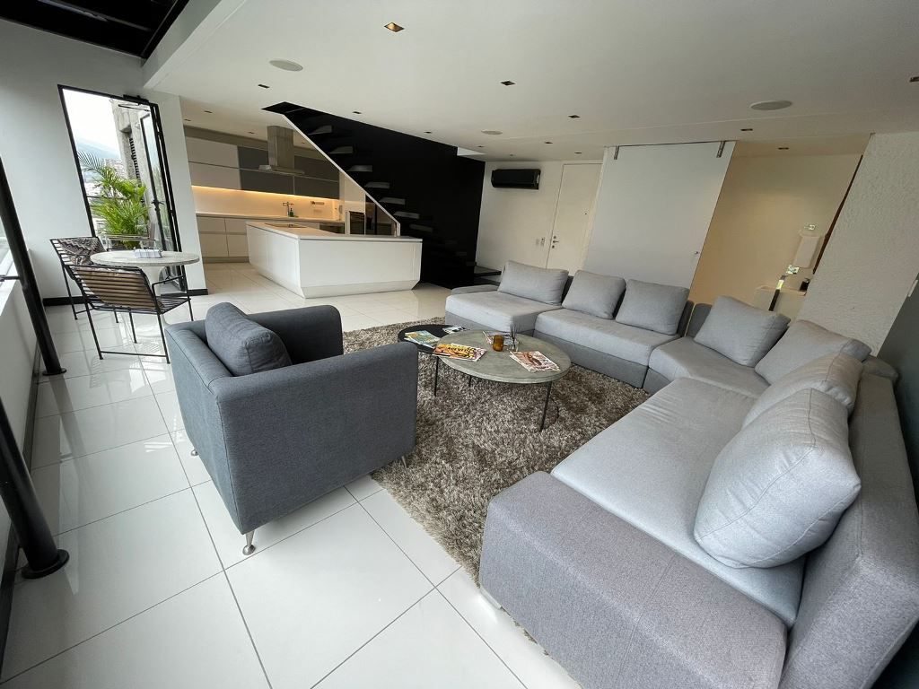 Apartamento en venta Antioquia Medellín Alejandría 191 m2 Habitaciones 2 Baños 4 Garajes 2 Precio $1680000000