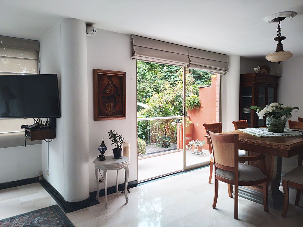 Casa en venta Antioquia Medellín El Poblado 180 m2 Habitaciones 3 Baños 6 Garajes 3 Precio $860000000
