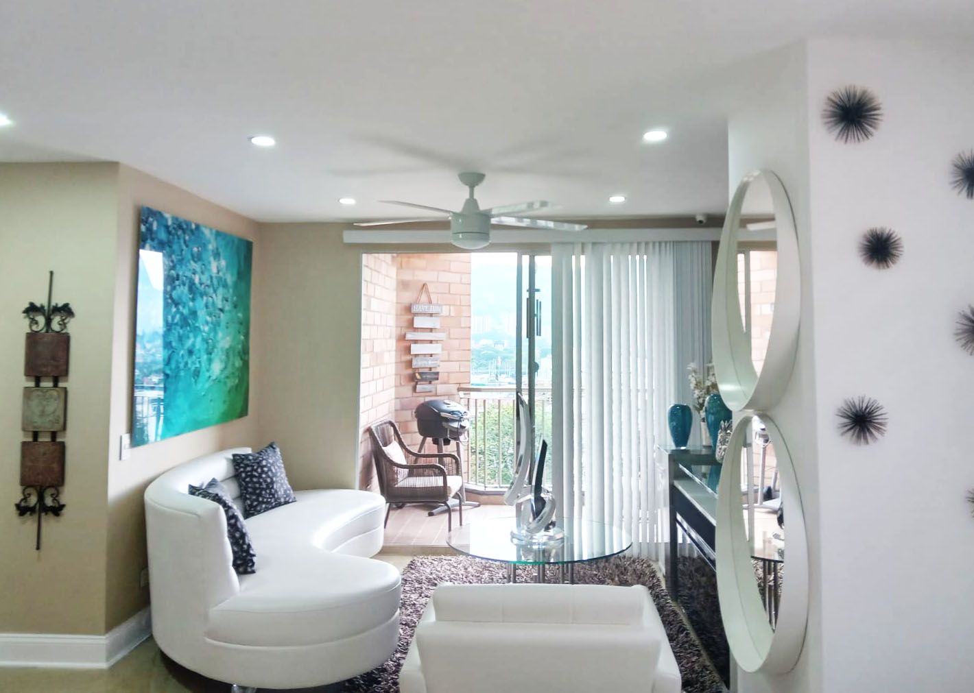 Apartamento en venta Antioquia Envigado Zúñiga 200 m2 Habitaciones 3 Baños 8 Garajes 3 Precio $1030000000