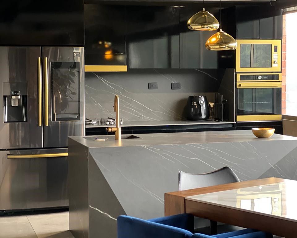 Apartamento en arriendo Antioquia Medellín Altos Del Poblado 169 m2 Habitaciones 3 Baños 6 Garajes 3 Precio $13000000