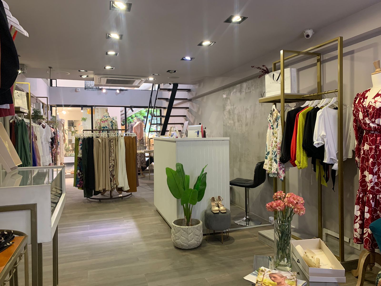 Local en venta Antioquia Medellín El Poblado 63 m2 Habitaciones 0 Baños 0 Garajes 1 Precio $1250000000