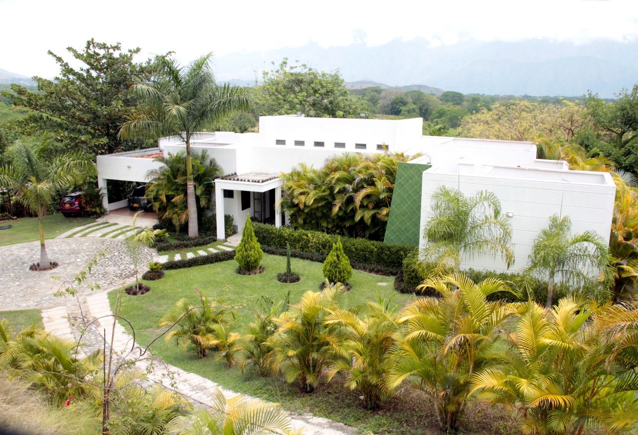 Finca en venta Antioquia Santafé De Antioquia Santafé De Antioquia 480 m2 Habitaciones 4 Baños 6 Garajes 8 Precio $1150000000