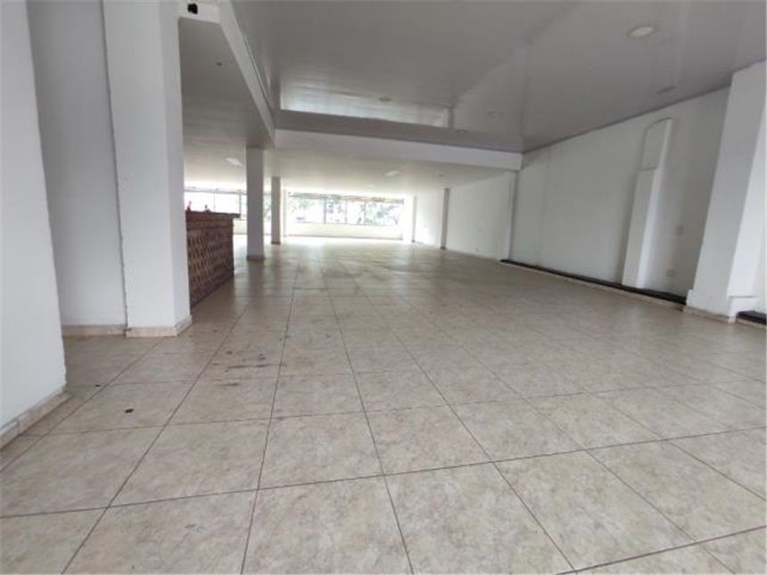 Local Comercial en arriendo Antioquia Medellín El Nogal- Los Almendros 0 m2 Habitaciones 0 Baños 10 Garajes 1 Precio $8000000