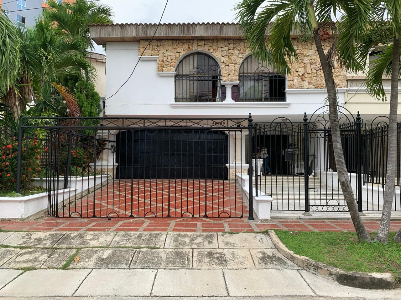 Casa en venta Atlántico Barranquilla Villa Santos 310 m2 Habitaciones 4 Baños 5 Garajes 4 Precio $980000000