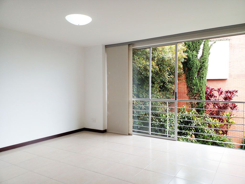 Casa en venta Antioquia Envigado Envigado - San Lucas 209 m2 Habitaciones 3 Baños 6 Garajes 5 Precio $1190000000