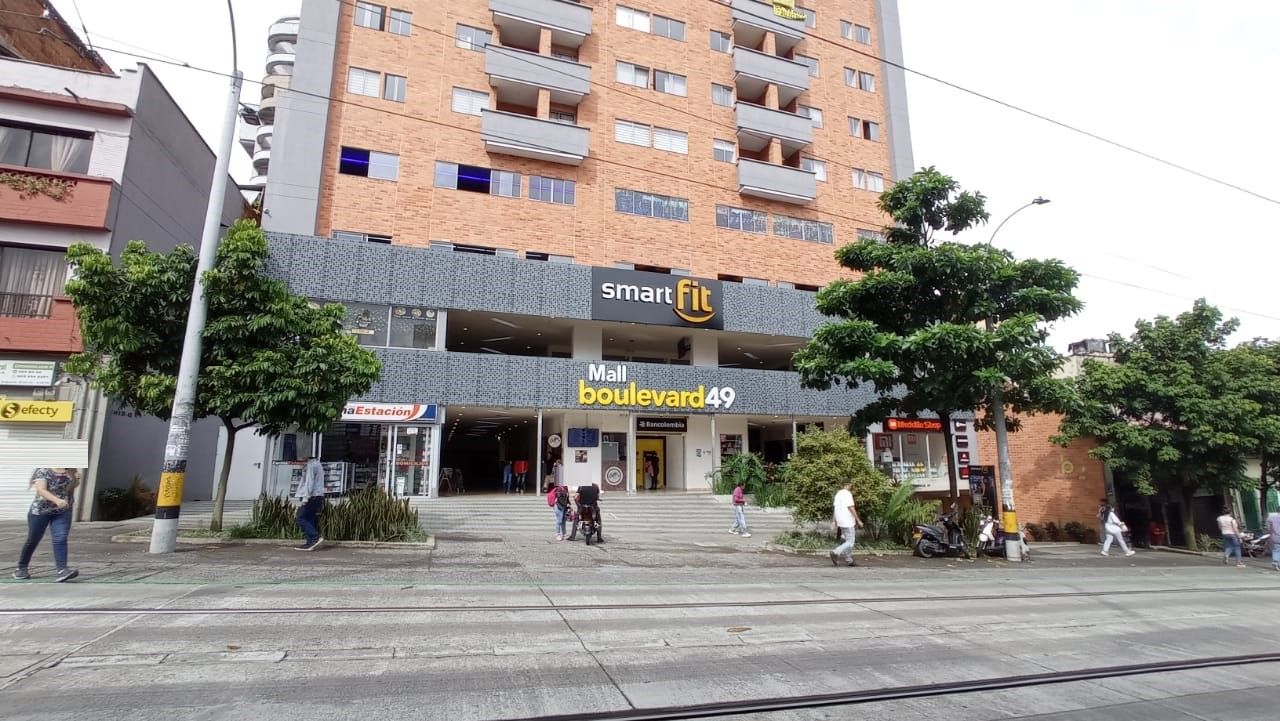 Local en arriendo o venta Antioquia Medellín Boston 10 m2 Habitaciones 0 Baños 0 Garajes 0 Precio venta $90000000 Precio arriendo $950000