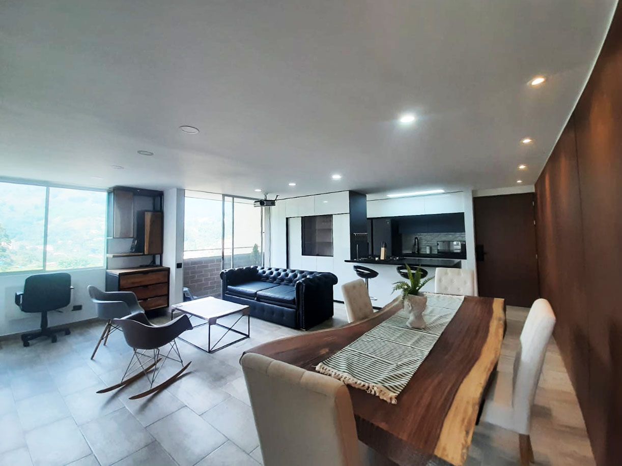 Apartamento en arriendo Antioquia Envigado Camino Verde 72 m2 Habitaciones 2 Baños 2 Garajes 3 Precio $5600000