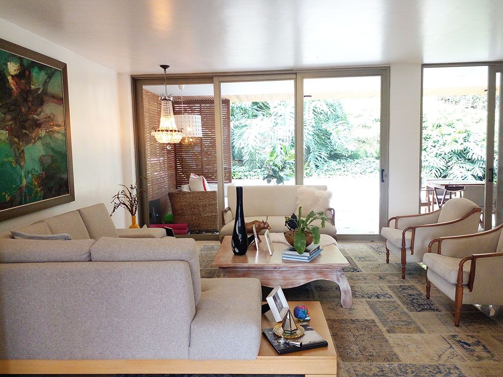 Casa en arriendo o venta Antioquia Medellín Altos Del Poblado 450 m2 Habitaciones 3 Baños 8 Garajes 8 Precio venta $2550000000 Precio arriendo $16000000