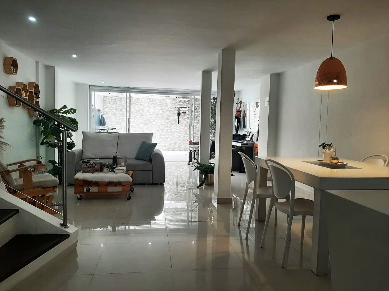 Casa en arriendo Antioquia Envigado La Abadia 180 m2 Habitaciones 3 Baños 4 Garajes 3 Precio $5300000