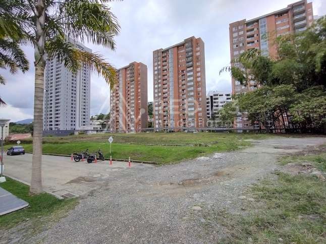 Lote en venta Risaralda Pereira Ur La Julia 0 m2 Habitaciones 0 Baños 10 Garajes 1 Precio $2550000000