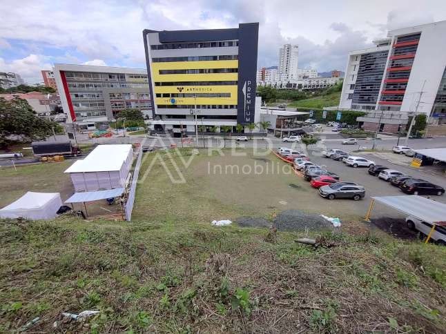 Lote en venta Risaralda Pereira Pinares De San Martin 0 m2 Habitaciones 0 Baños 10 Garajes 1 Precio $3700000000