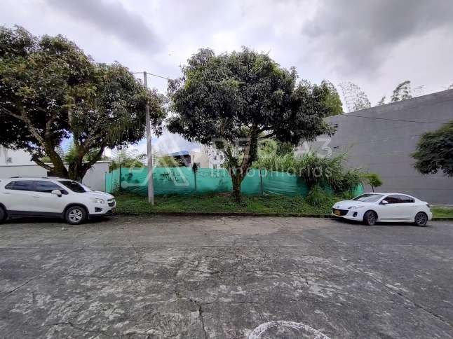 Lote en venta Risaralda Pereira Pinares De San Martin 0 m2 Habitaciones 0 Baños 10 Garajes 1 Precio $1427400000