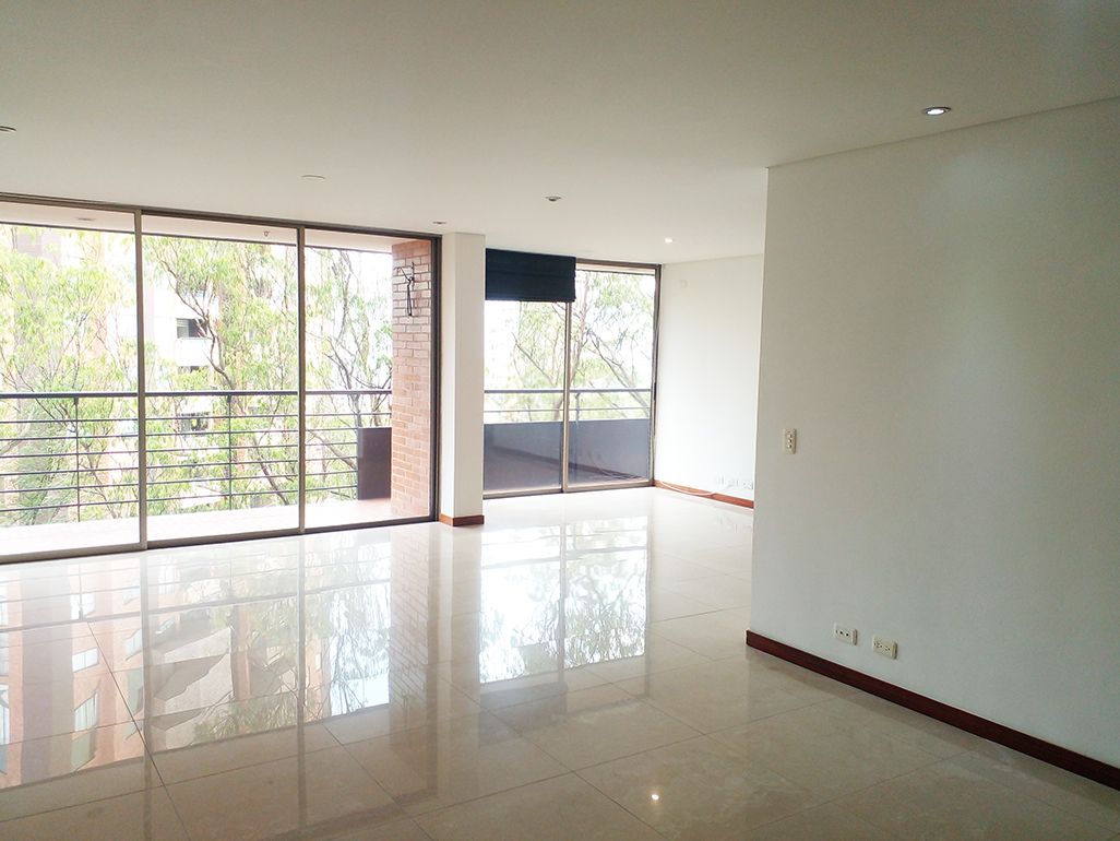 Apartamento en venta Antioquia Medellín El Pinal 118 m2 Habitaciones 2 Baños 4 Garajes 3 Precio $780000000
