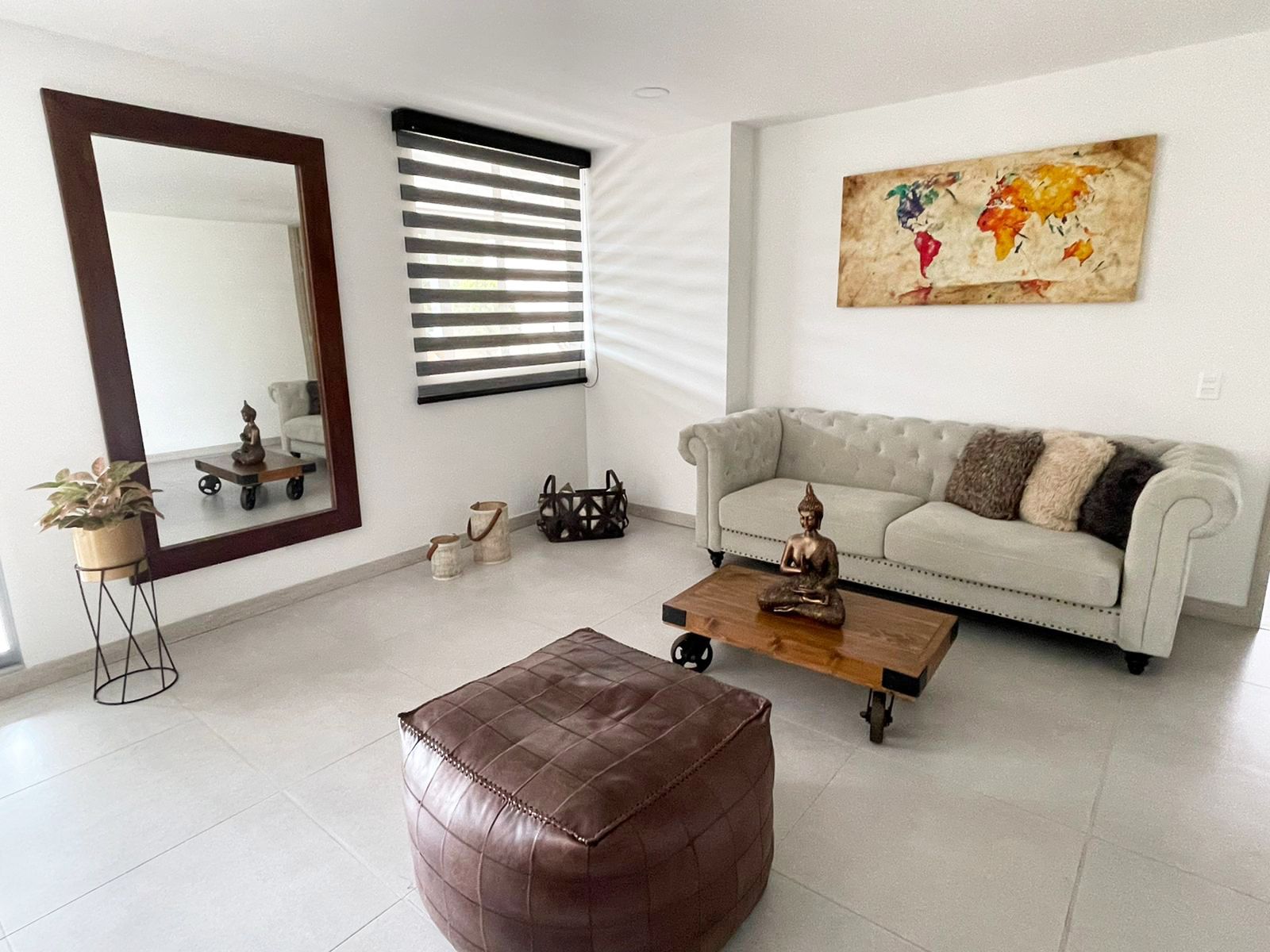 Apartamento en venta Antioquia Envigado El Chinguí 72 m2 Habitaciones 1 Baños 2 Garajes 3 Precio $505000000