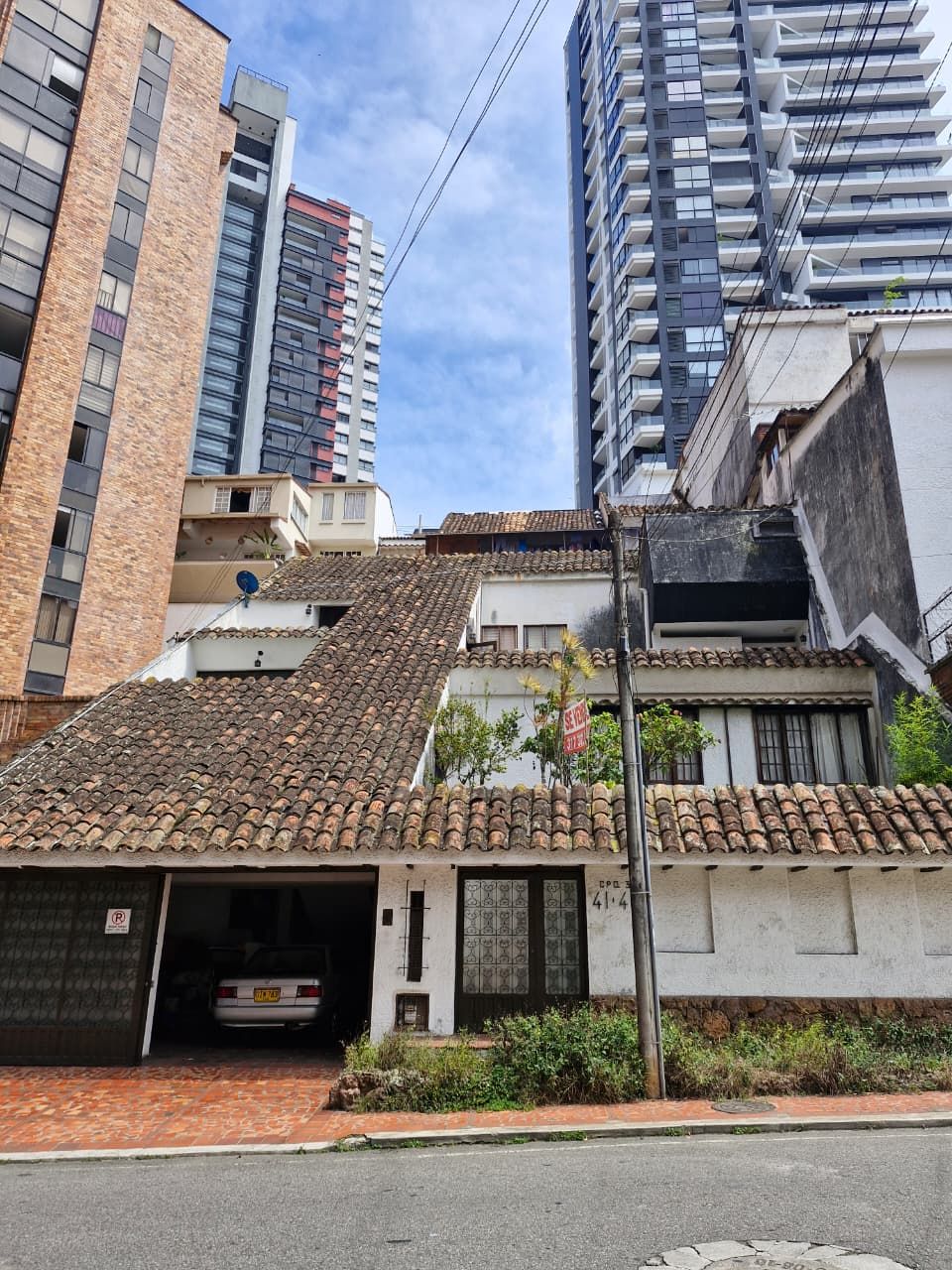 Apartamento en arriendo o venta Santander Bucaramanga Cabecera Del Llano 286 m2 Habitaciones 6 Baños 4 Garajes 2 Precio venta $1500000000 Precio arriendo $8500000