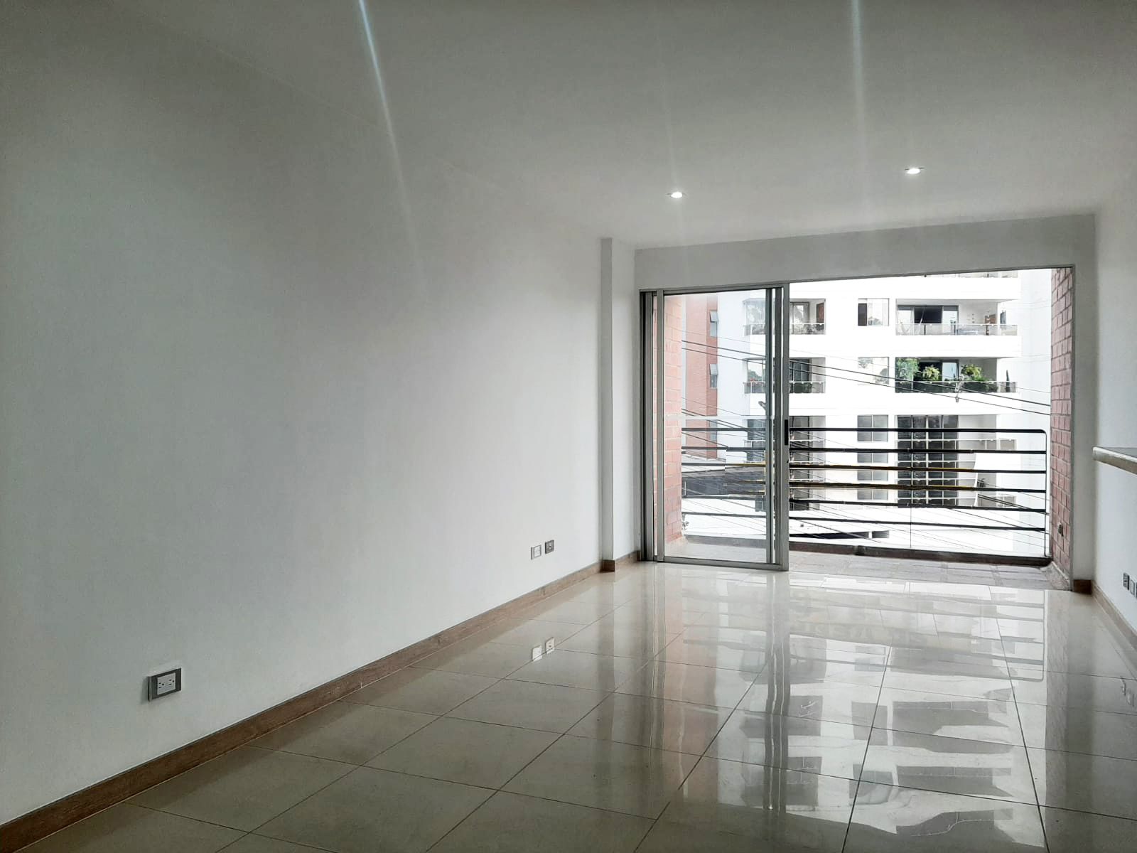 Apartamento en venta Antioquia Envigado Alto De Misael 85 m2 Habitaciones 3 Baños 2 Garajes 3 Precio $470000000