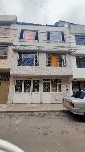 Casa en venta Cundinamarca Bogotá El Palmar 220 m2 Habitaciones 9 Baños 4 Garajes 0 Precio $550000000