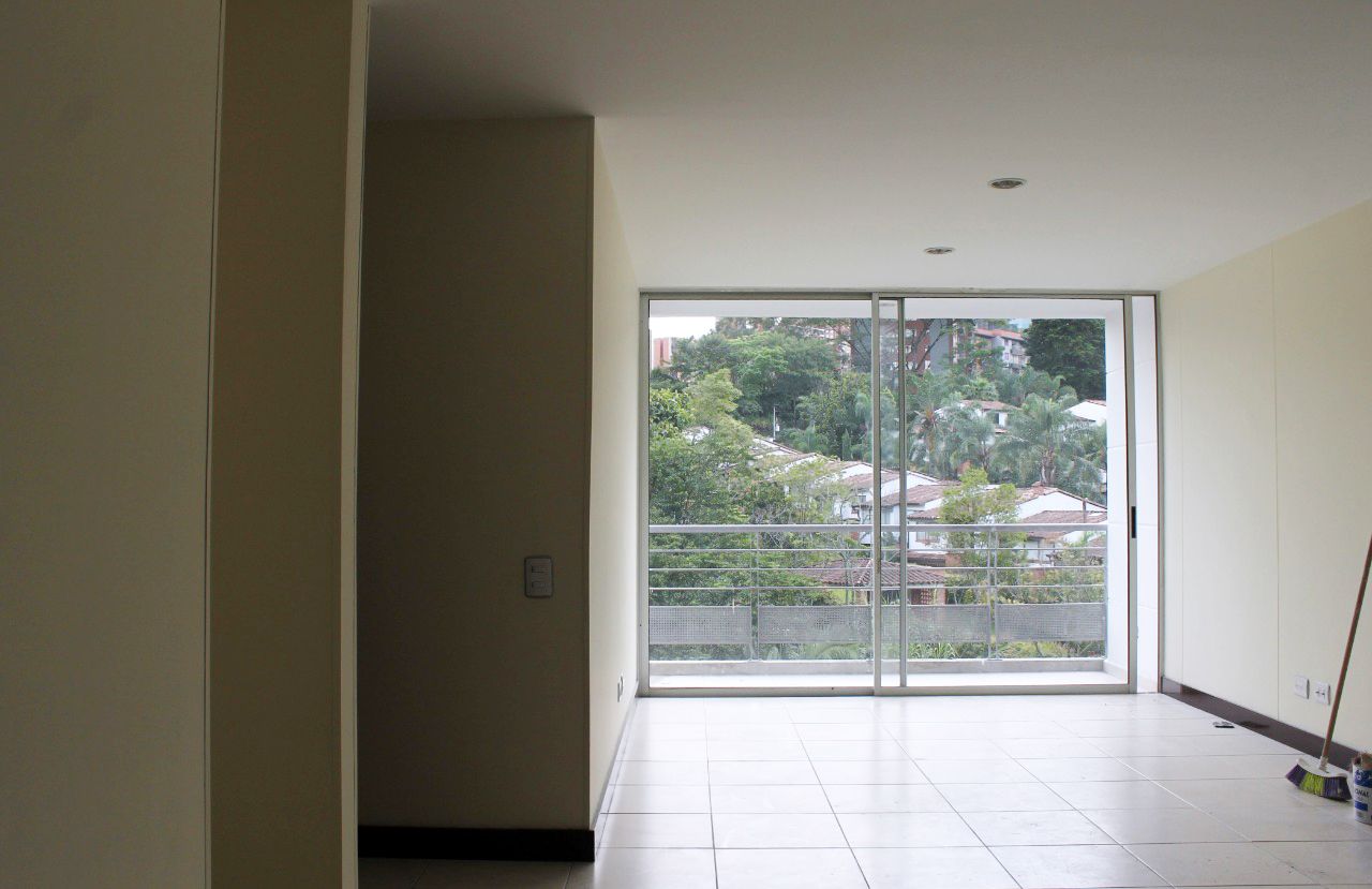 Apartamento en venta Antioquia Envigado La Mesa 87 m2 Habitaciones 3 Baños 2 Garajes 2 Precio $405000000