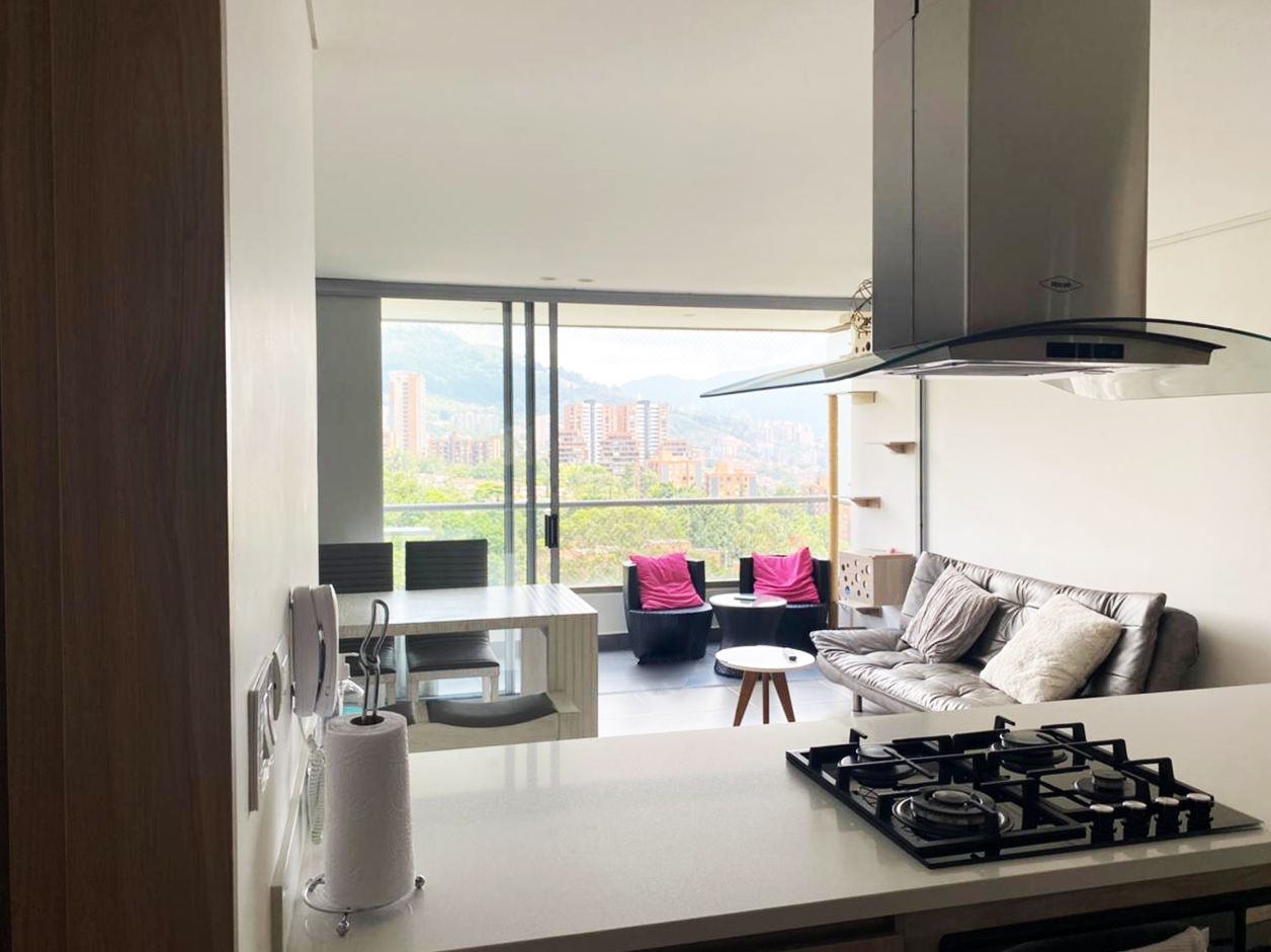 Apartamento en venta Antioquia Envigado Zona Centro 94 m2 Habitaciones 3 Baños 2 Garajes 3 Precio $675000000