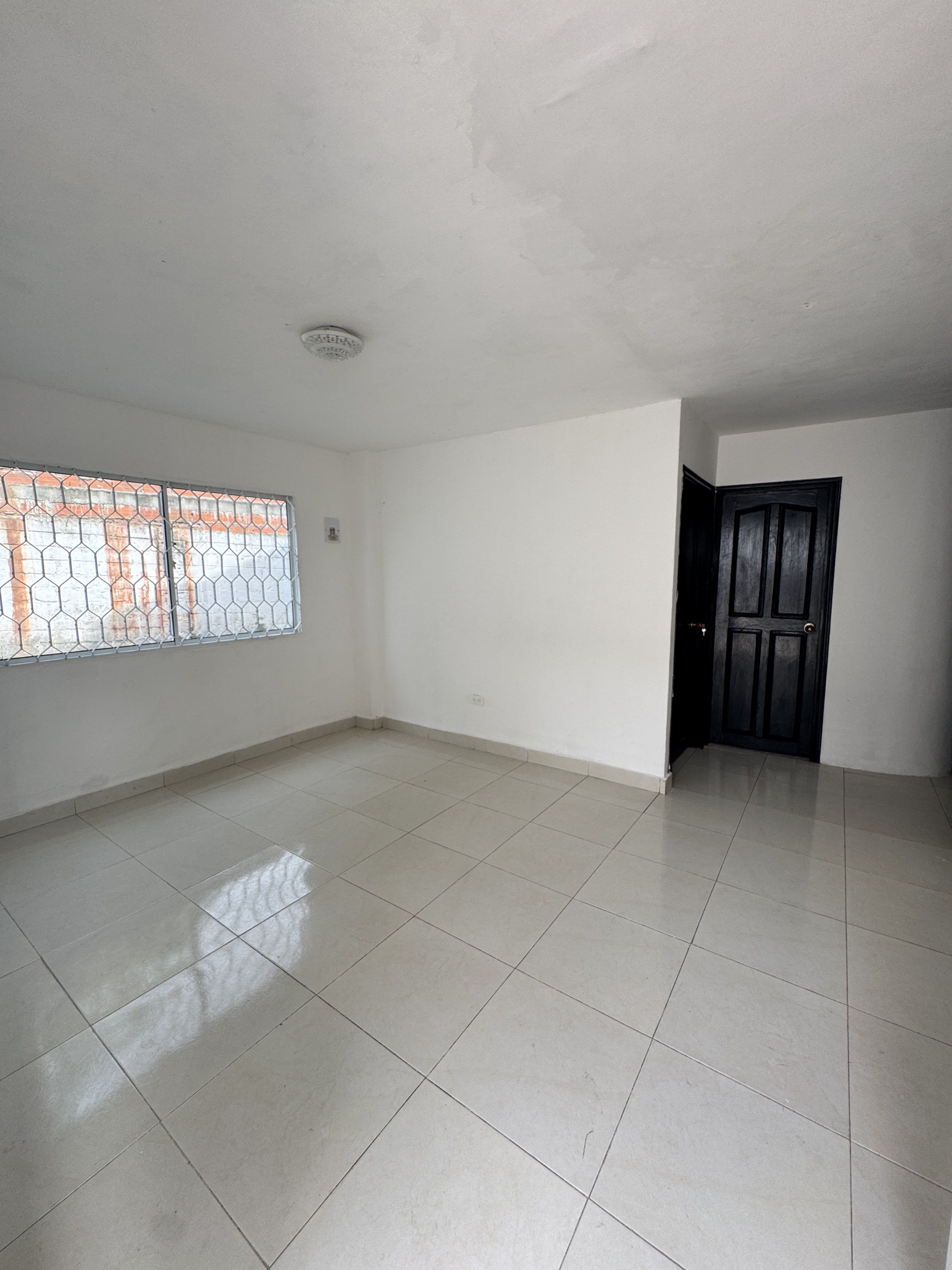 Apartamento en arriendo Atlántico Barranquilla Paraiso 85 m2 Habitaciones 2 Baños 2 Garajes 1 Precio $1100000