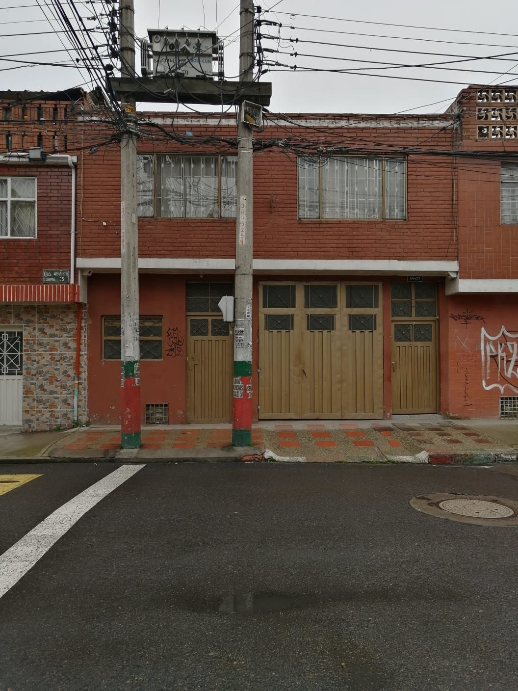 Casa en venta Cundinamarca Bogotá Escuela General Santander 278 m2 Habitaciones 9 Baños 13 Garajes 3 Precio $450000000