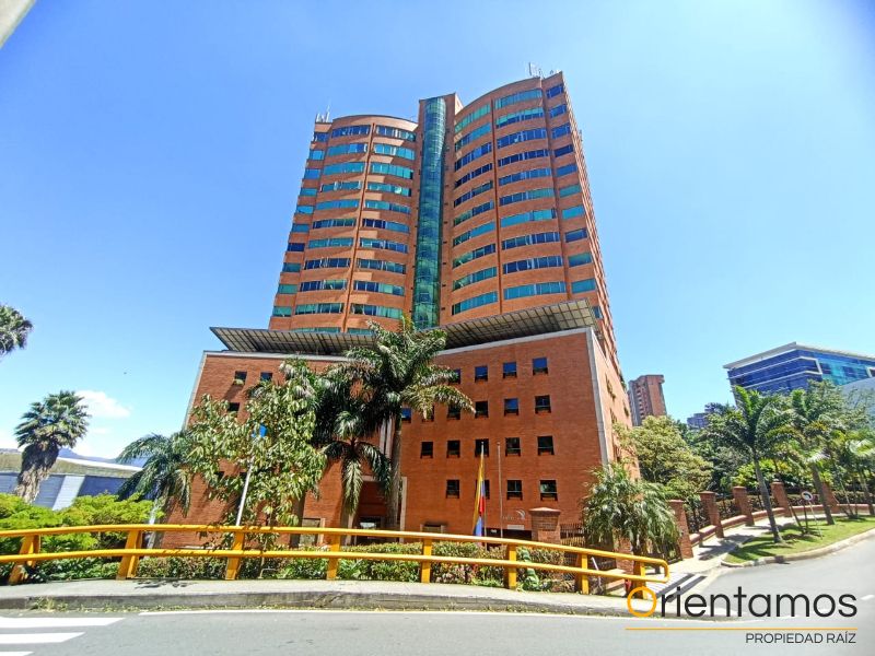 Oficina en venta Antioquia Medellín Los Naranjos 53 m2 Habitaciones 0 Baños 0 Garajes 1 Precio $570000000