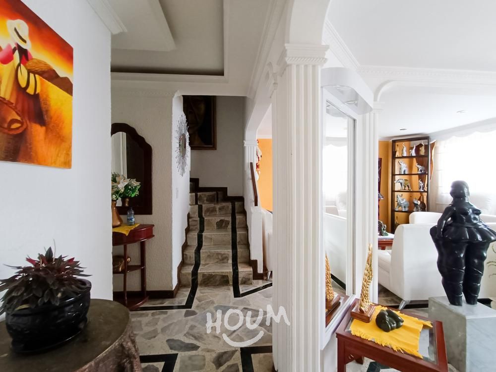 Casa en venta Cundinamarca Bogotá Villa Del Prado 220 m2 Habitaciones 7 Baños 6 Garajes 2 Precio $850000000