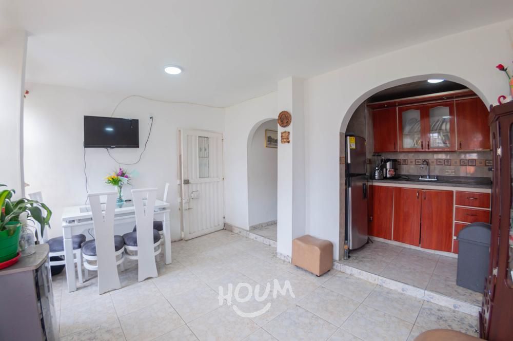 Casa en venta Cundinamarca Bogotá Quiroga Sur 430 m2 Habitaciones 13 Baños 8 Garajes 1 Precio $800000000