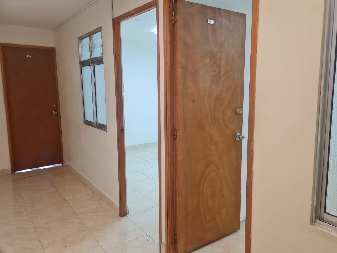 Oficina en arriendo Antioquia Medellín Centro 15 m2 Habitaciones 0 Baños 10 Garajes 1 Precio $900000