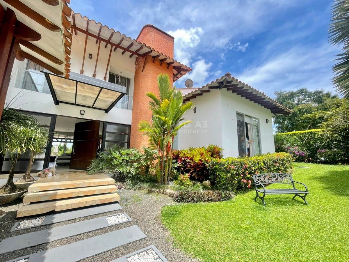 Casa en venta Risaralda Pereira Pereira 500 m2 Habitaciones 4 Baños 8 Garajes 3 Precio $2200000000
