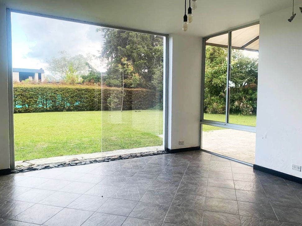 Casa en arriendo Antioquia Rionegro Santa Ana 335 m2 Habitaciones 3 Baños 6 Garajes 3 Precio $10500000