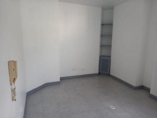 Oficina en venta Risaralda Pereira Sector Plaza De Bolivar 20 m2 Habitaciones 0 Baños 0 Garajes 1 Precio $100000000