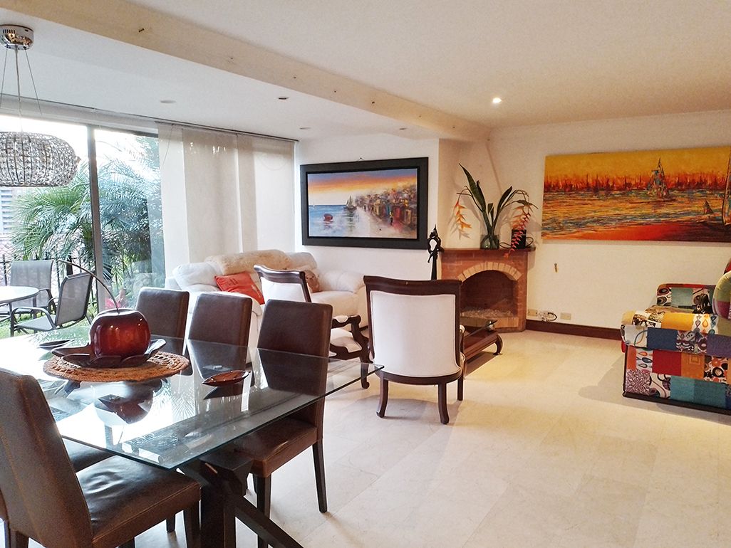 Casa en venta Antioquia Medellín El Tesoro 219 m2 Habitaciones 3 Baños 6 Garajes 3 Precio $1520000000