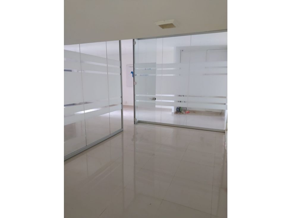 Local en arriendo Bolívar Cartagena Boca Grande 87 m2 Habitaciones 0 Baños 0 Garajes 1 Precio $8000000