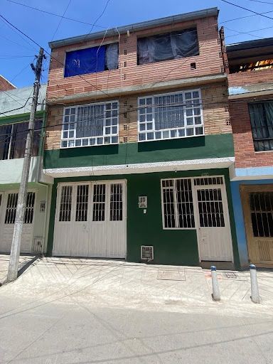 Casa en venta Cundinamarca Bogotá El Portal 238 m2 Habitaciones 6 Baños 2 Garajes 0 Precio $400000000