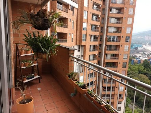 Apartamento en arriendo Antioquia Medellín Castropol 300 m2 Habitaciones 3 Baños 4 Garajes 2 Precio $10800000