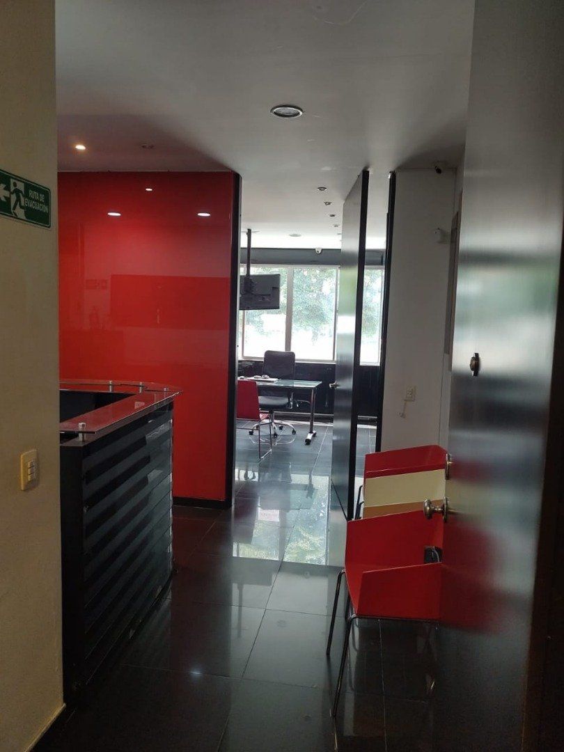 Oficina en arriendo Tolima Ibagué Centro 200 m2 Habitaciones 0 Baños 2 Garajes 1 Precio $8000000