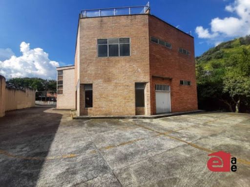 Bodega en arriendo Antioquia La Estrella Sierra Morena 866 m2 Habitaciones 0 Baños 5 Garajes 4 Precio $30000000