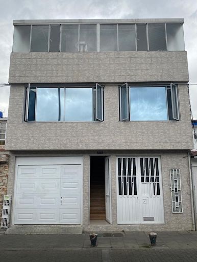 Casa en venta Cundinamarca Bogotá Mandalay Et Ii 360 m2 Habitaciones 5 Baños 4 Garajes 1 Precio $1050000000