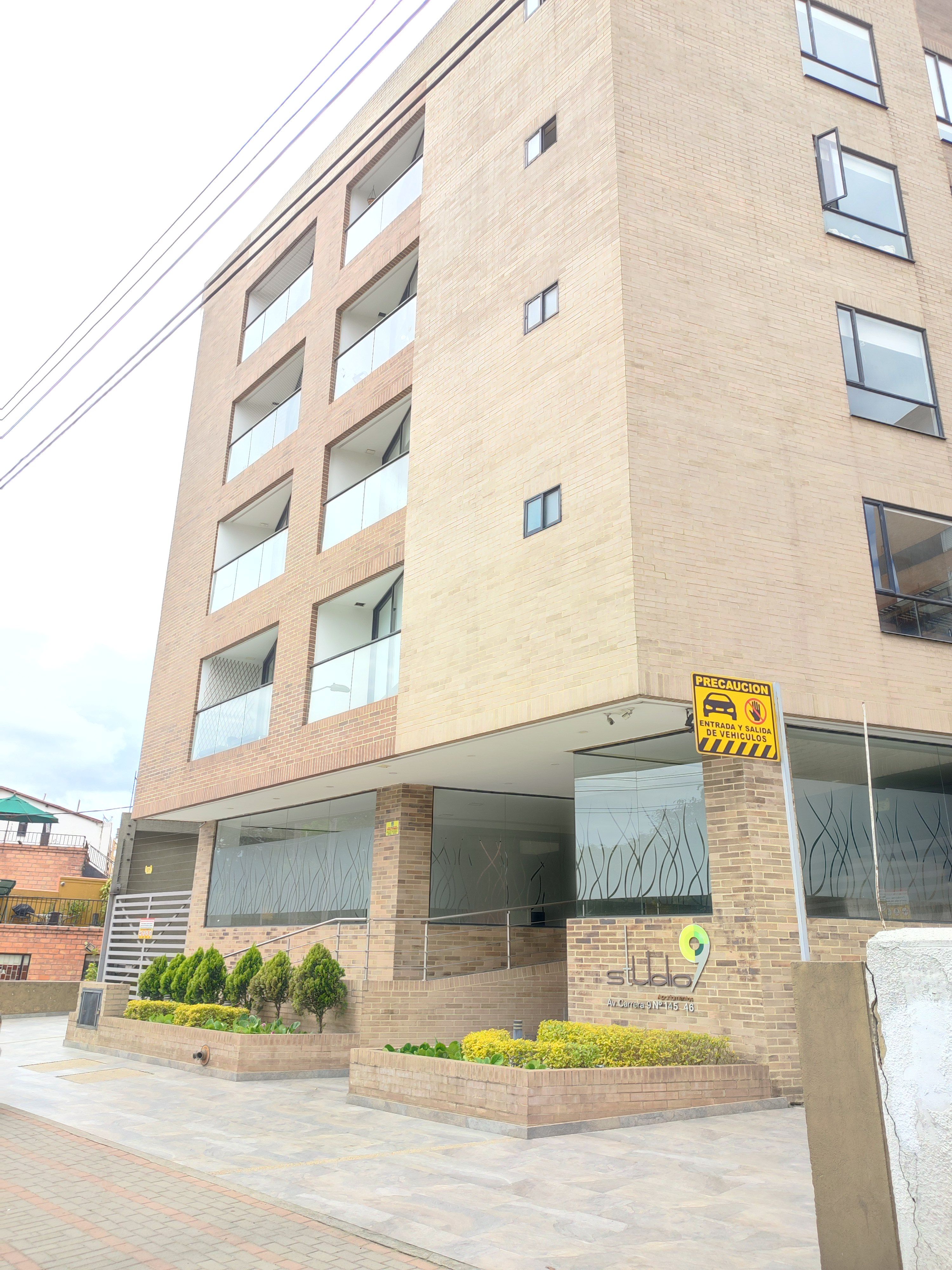 Apartamento en venta Cundinamarca Bogotá Las Acasias 48 m2 Habitaciones 1 Baños 2 Garajes 2 Precio $350000000