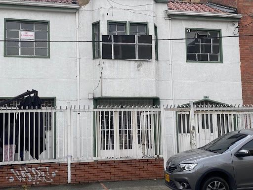 Casa en venta Cundinamarca Bogotá Baquero 247 m2 Habitaciones 9 Baños 13 Garajes 2 Precio $750000000