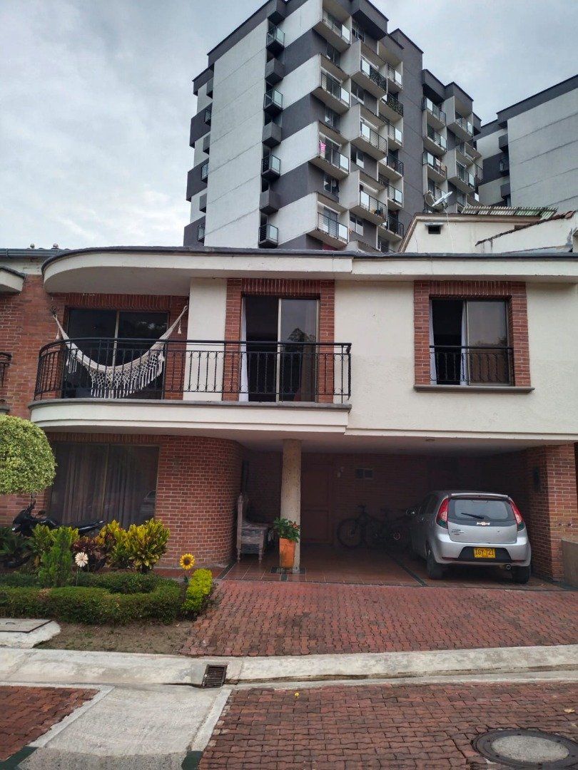 Casa en venta Tolima Ibagué Calambeo 120 m2 Habitaciones 4 Baños 2 Garajes 1 Precio $650000000