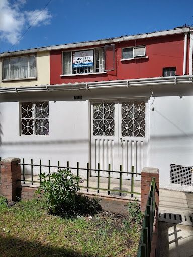 Casa en venta Cundinamarca Bogotá Super Manzana 7 198 m2 Habitaciones 4 Baños 2 Garajes 1 Precio $350000000