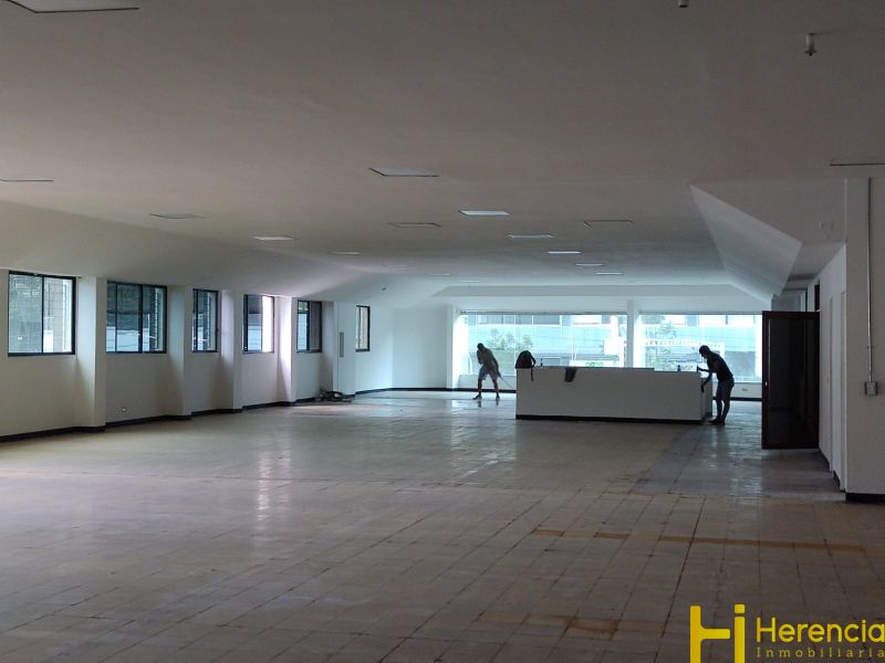 Bodega en arriendo Antioquia Medellín Moscu No 1 706 m2 Habitaciones 0 Baños 5 Garajes 0 Precio $20000000