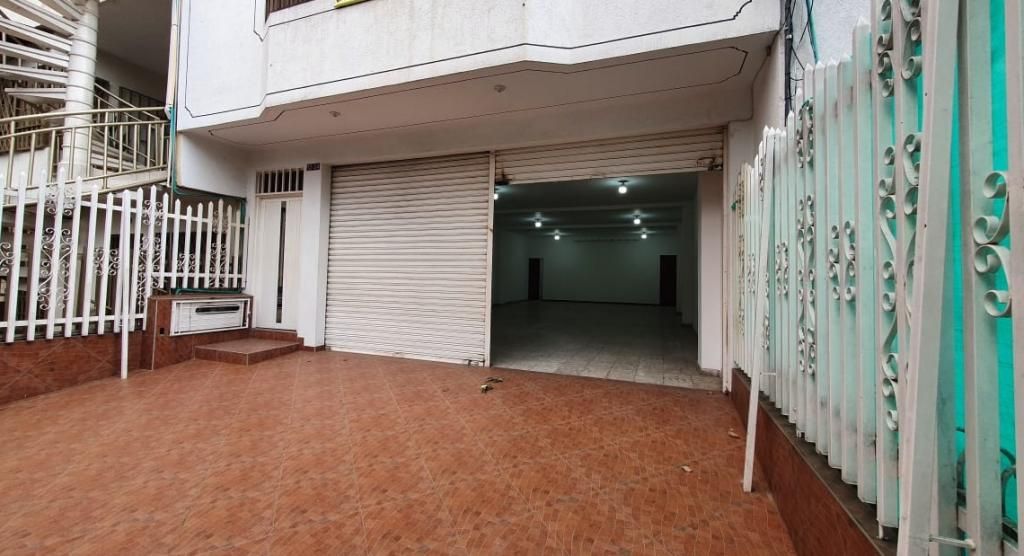 Local en arriendo Valle Del Cauca Cali Panamericano 140 m2 Habitaciones 0 Baños 0 Garajes 5 Precio $3500000