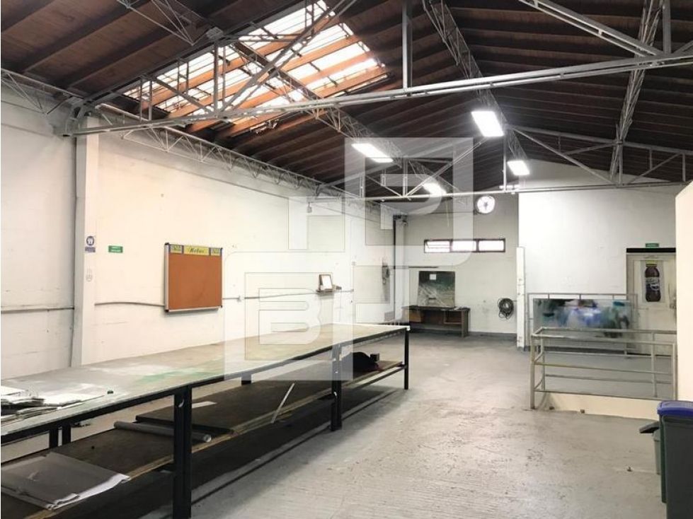 Bodega en venta Antioquia Itagüí Santa María No 3 1164 m2 Habitaciones 0 Baños 6 Garajes 2 Precio $5470800000