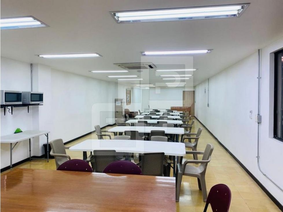 Bodega en venta Antioquia Itagüí Santa María No 3 878 m2 Habitaciones 0 Baños 6 Garajes 2 Precio $4127000000